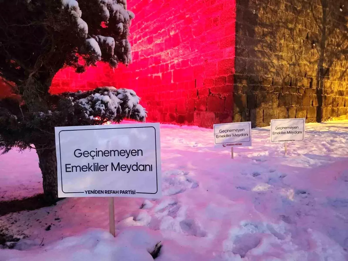 Meydanın Adı 'Geçinemeyen Emekliler' Olacak