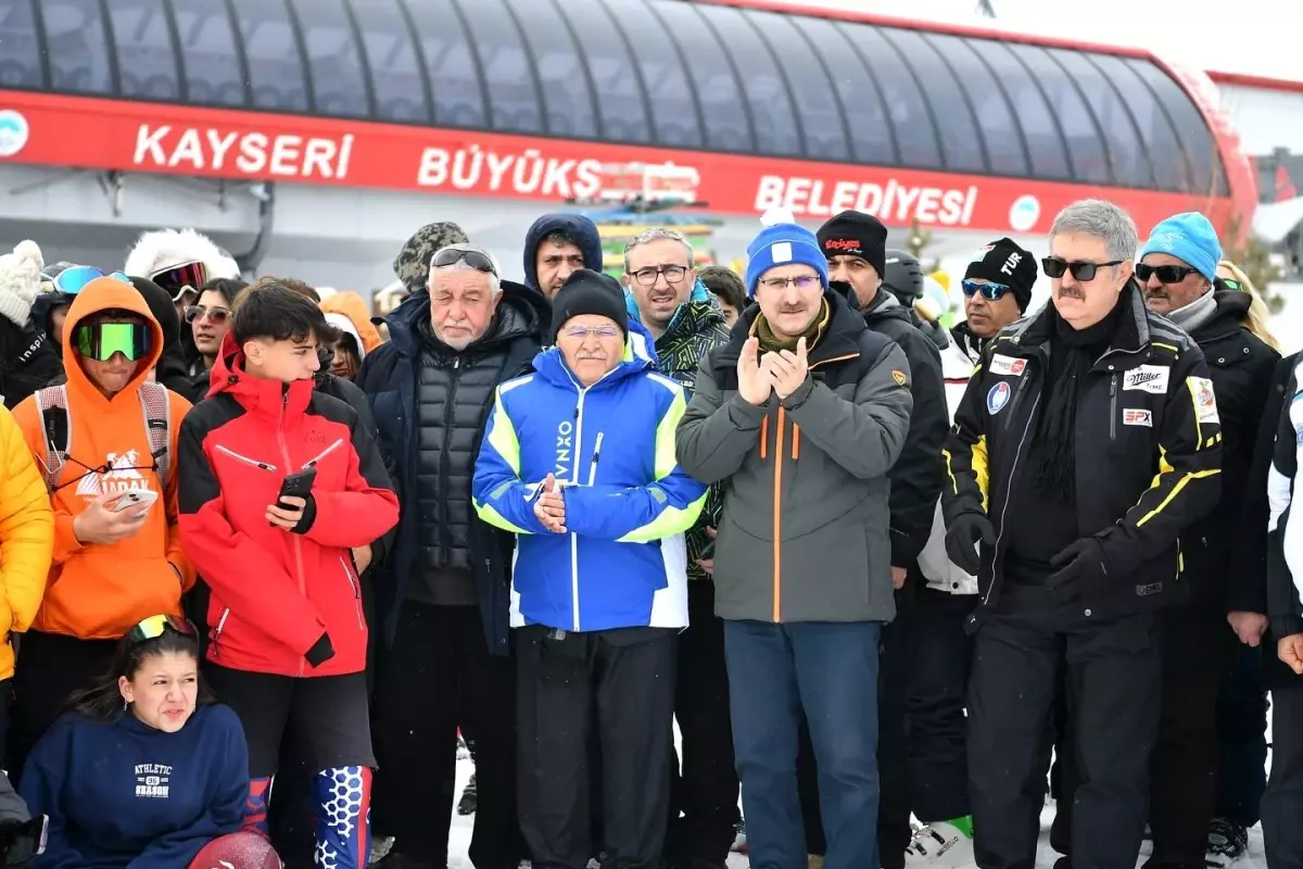 Başkan Büyükkılıç, genel müdür ve federasyon başkanı Şahin'e şehri ve Büyükşehir'in tesislerini tanıttı