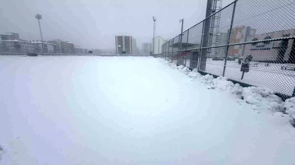 Kayseri'de Müsabakalar Kar Nedeniyle Ertelendi