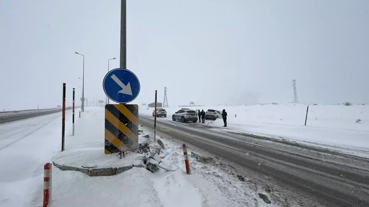 Kayseri'de Feci Kaza: 3 Yaralı