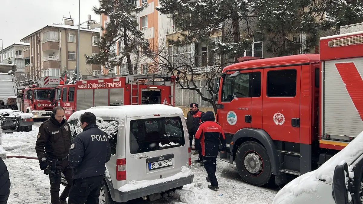 Kayseri'de Yangın Korkuttu