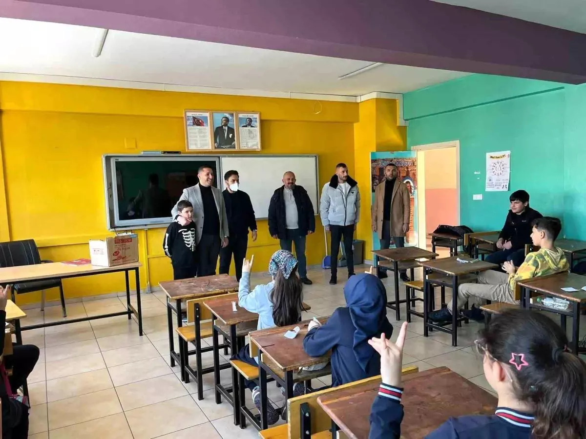 Ülkü Ocakları'ndan Sağlık Tarama Hizmeti