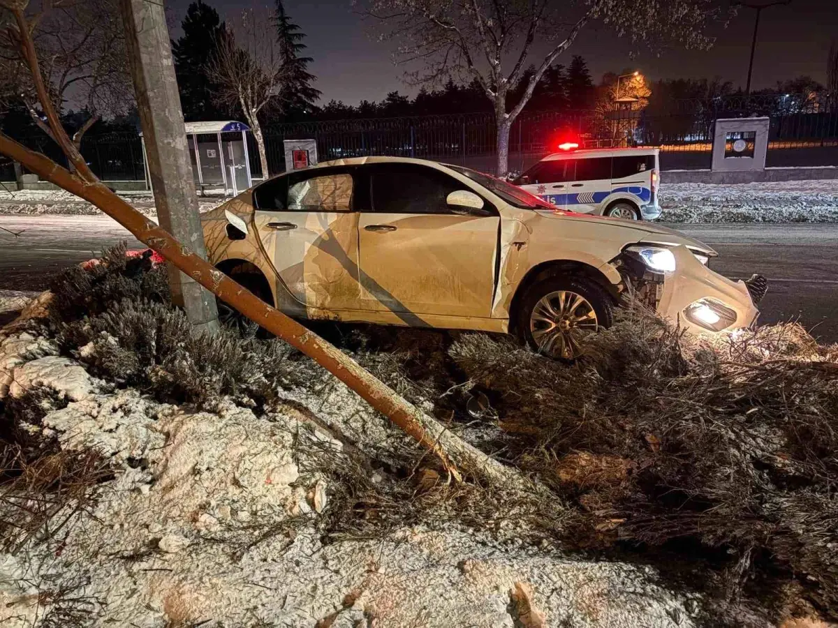 Kayseri'de Alkollü Sürücü Kaza Yaptı