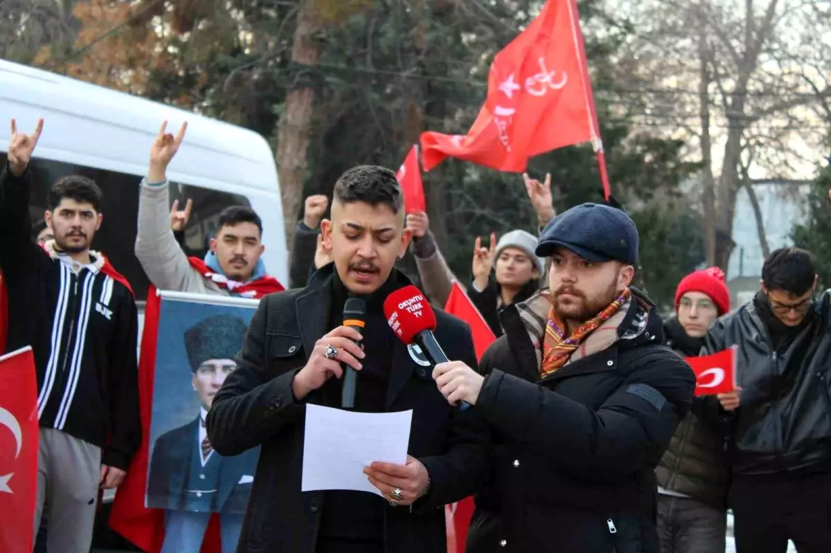 Kayseri'de Türk Bayrağı'na Saldırıya Tepki