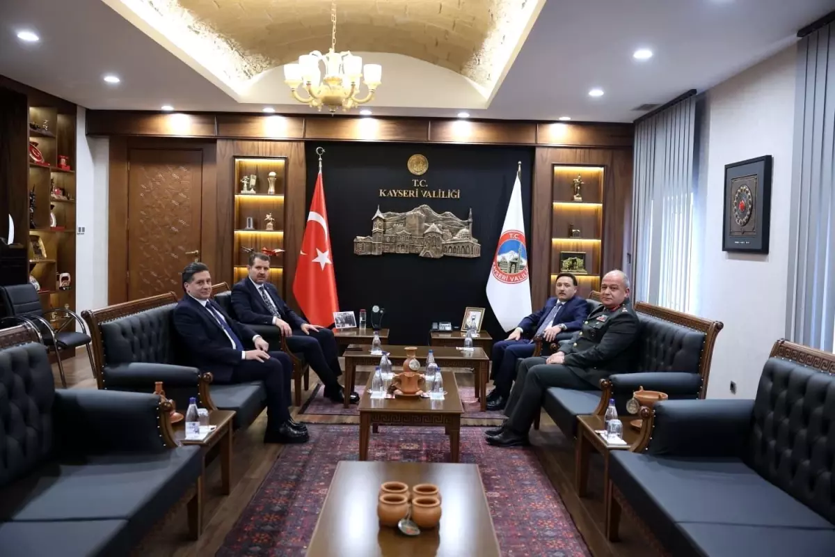 Kara Kuvvetleri Komutanı Kayseri'de