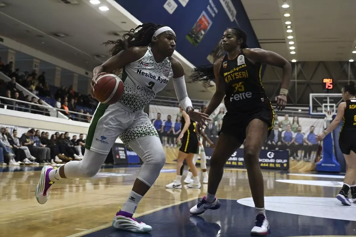 Nesibe Aydın'dan Hızlı Galibiyet