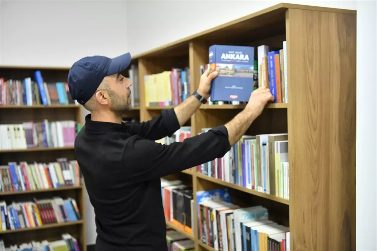 Kayseri'de Diş Hastanesinde Okuma Salonu Açıldı