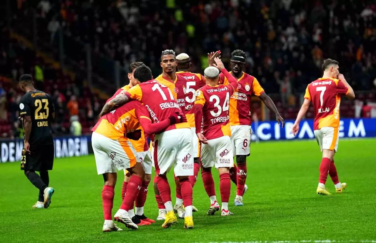 Galatasaray, Kayserispor'u farklı geçti