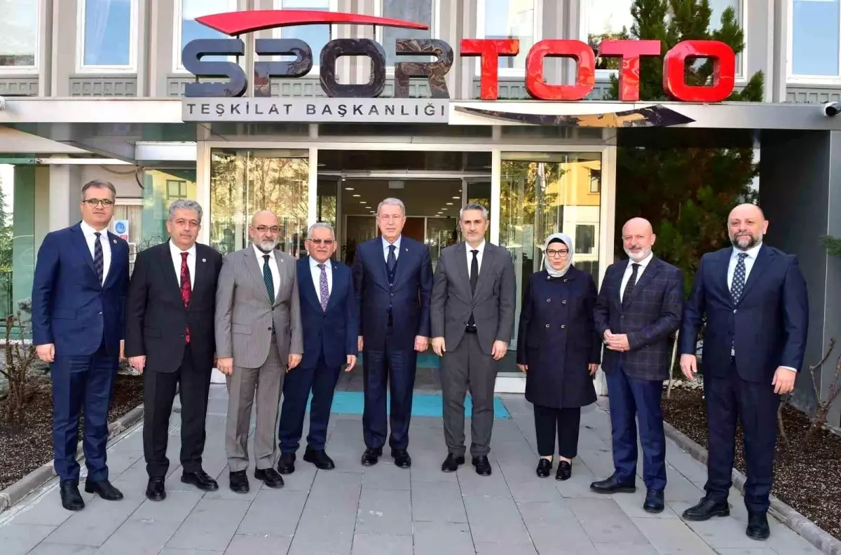 Başkan Büyükkılıç'tan Kayseri sporuna dev hamle: Başkentte imzalar atıldı