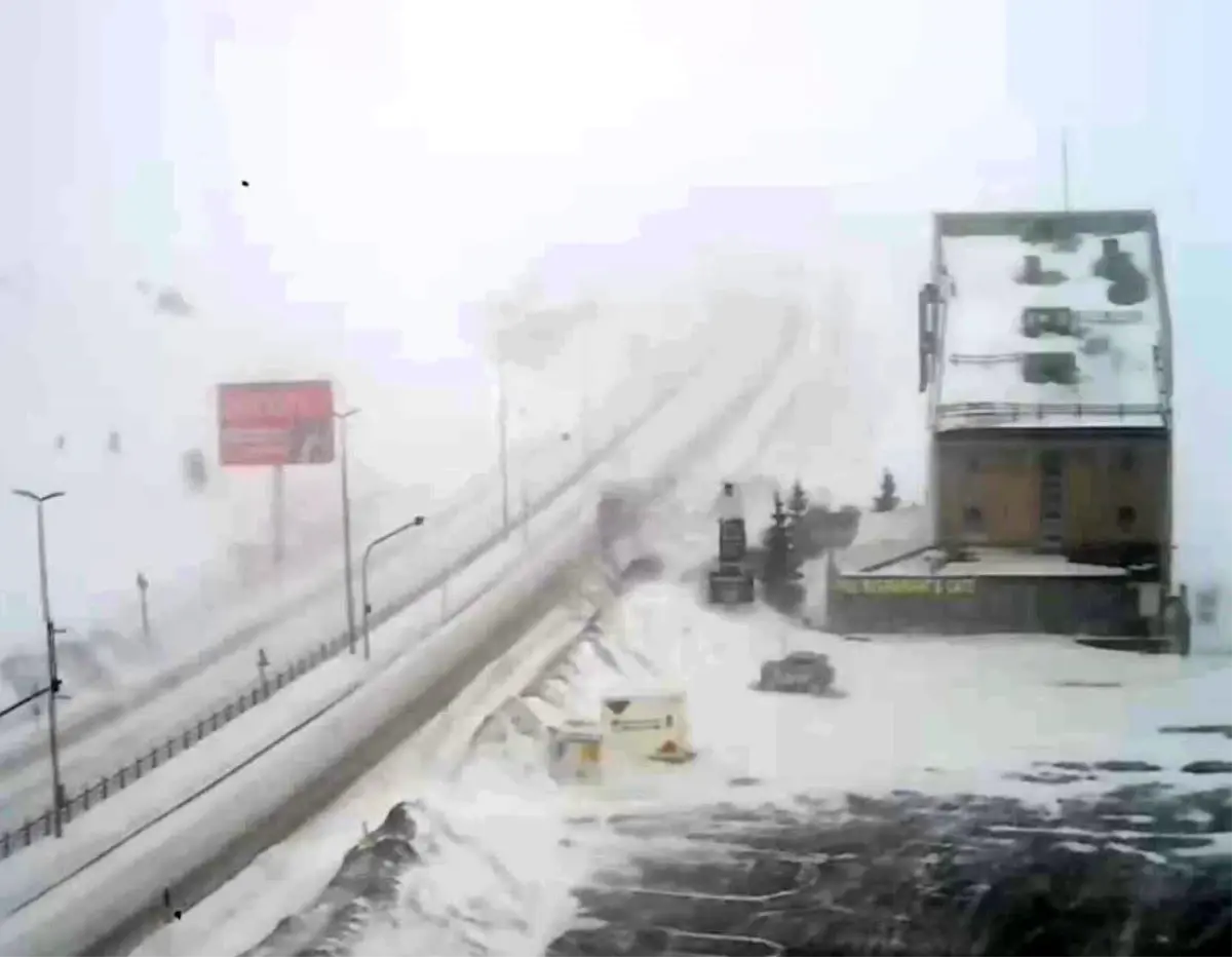 Develi-Hacılar Yolu Kar Nedeniyle Kapandı