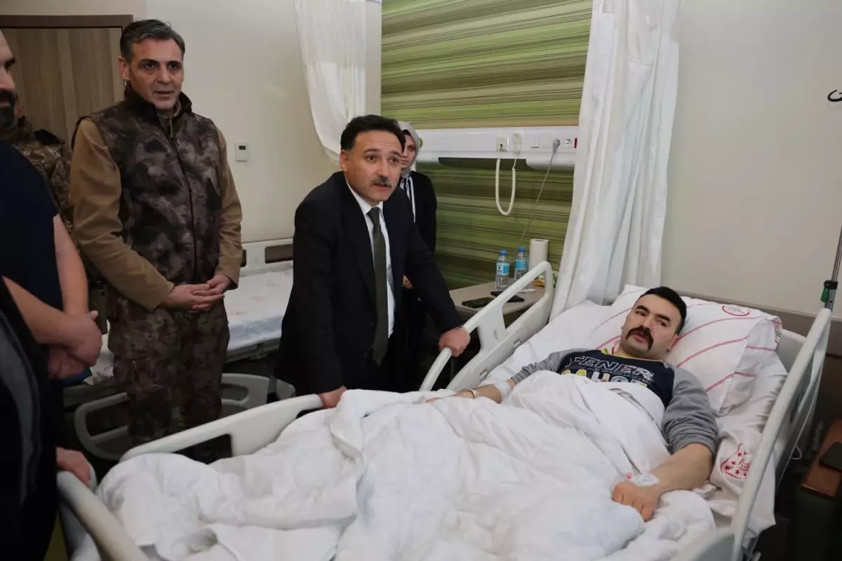 Bakan Çiftçi'den Yaralı Polise Geçmiş Olsun Telefonu