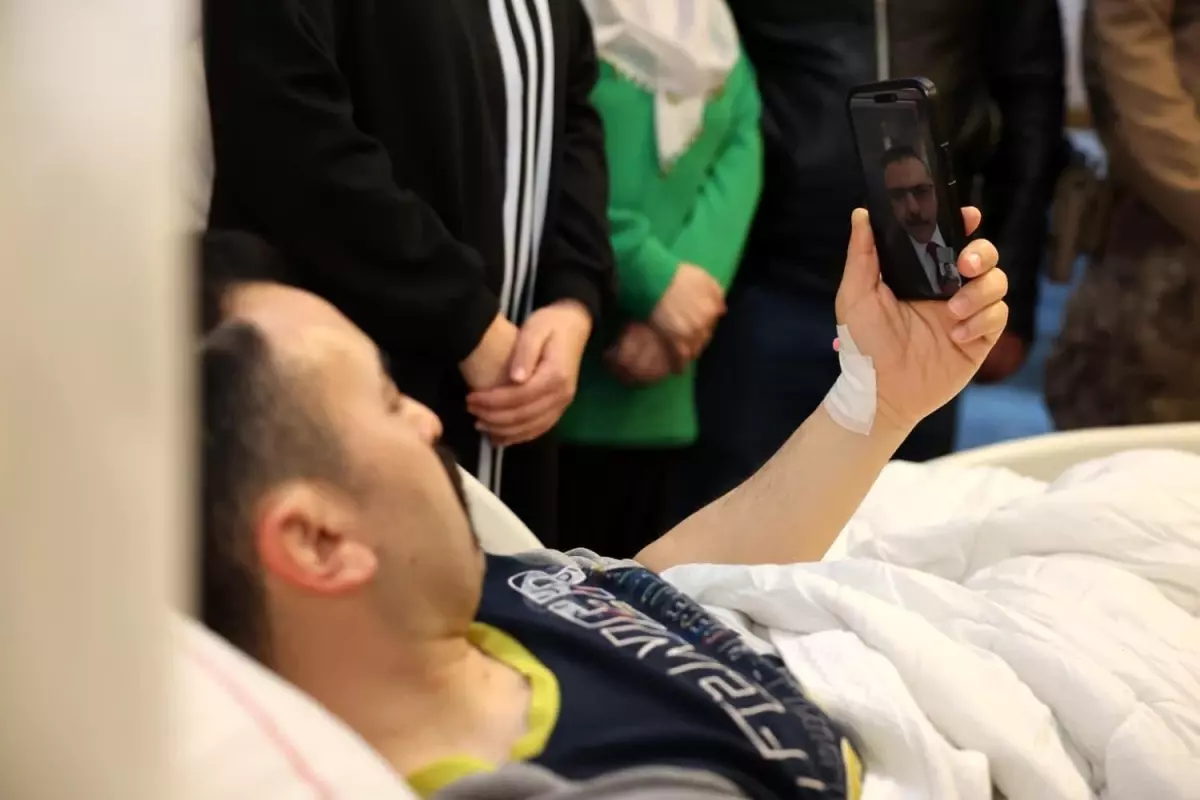 İçişleri Bakanı, Yaralı Polise Geçmiş Olsun Diledi