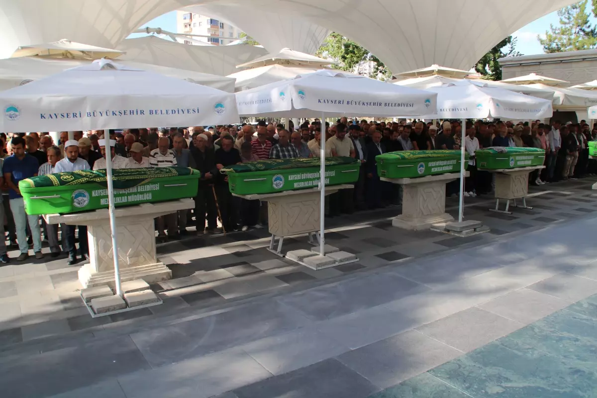 Kayseri'de Trafik Kazası: 3 Ölü, Sürücü Birinci Duruşmada