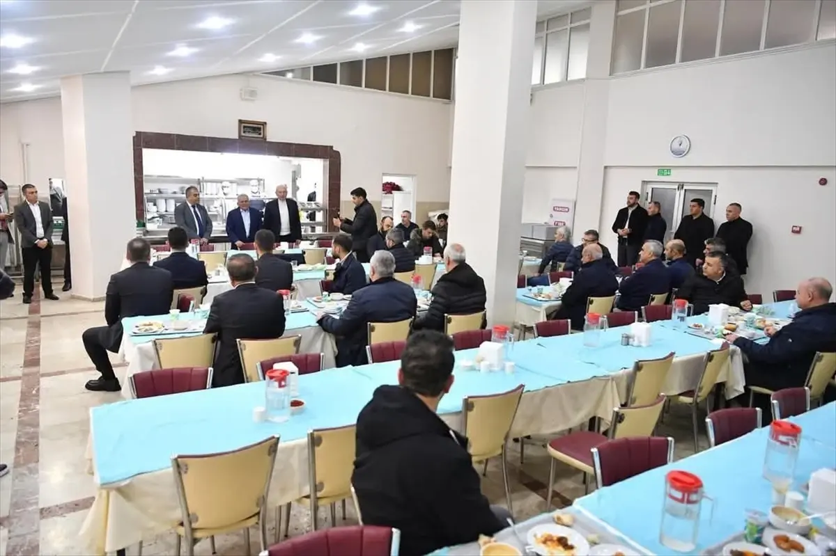 Büyükkılıç'tan KASKİ Personeline Ziyaret