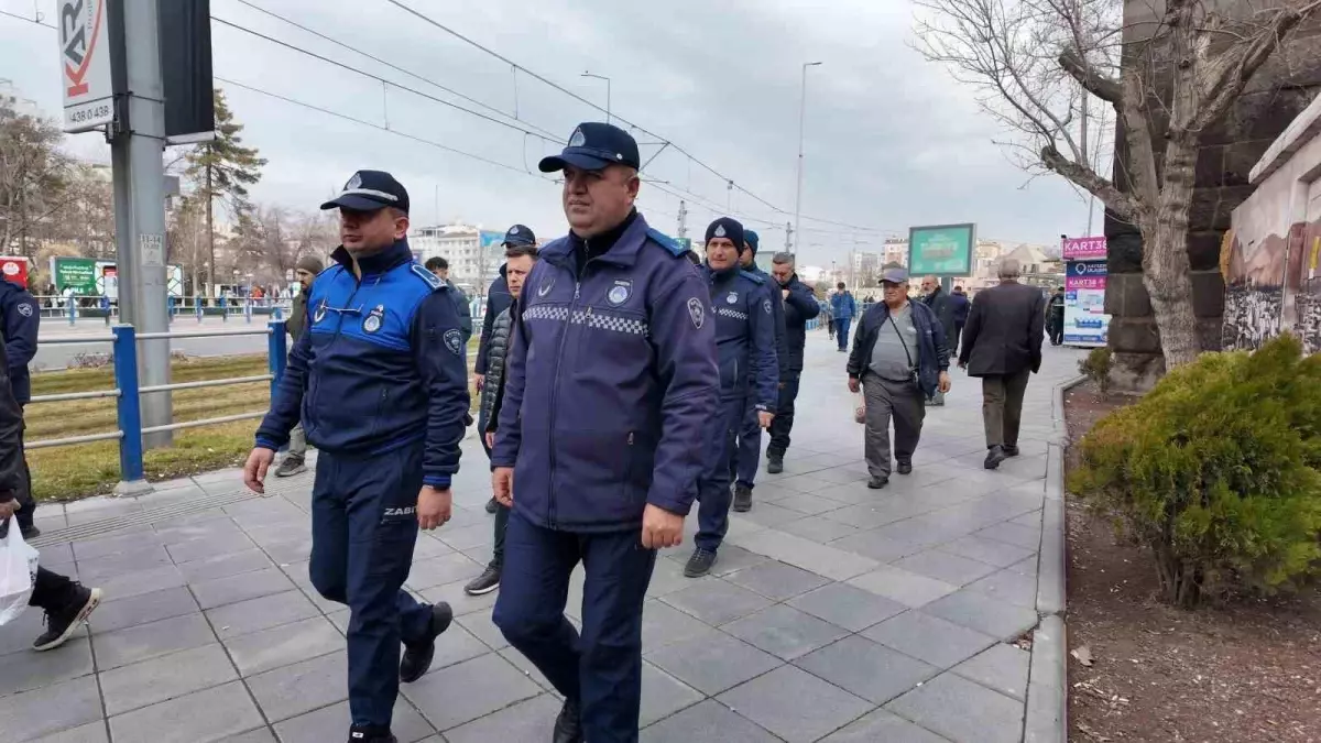 Kayseri Büyükşehir'de düzenli bir şehir için 'kaldırım' denetimi