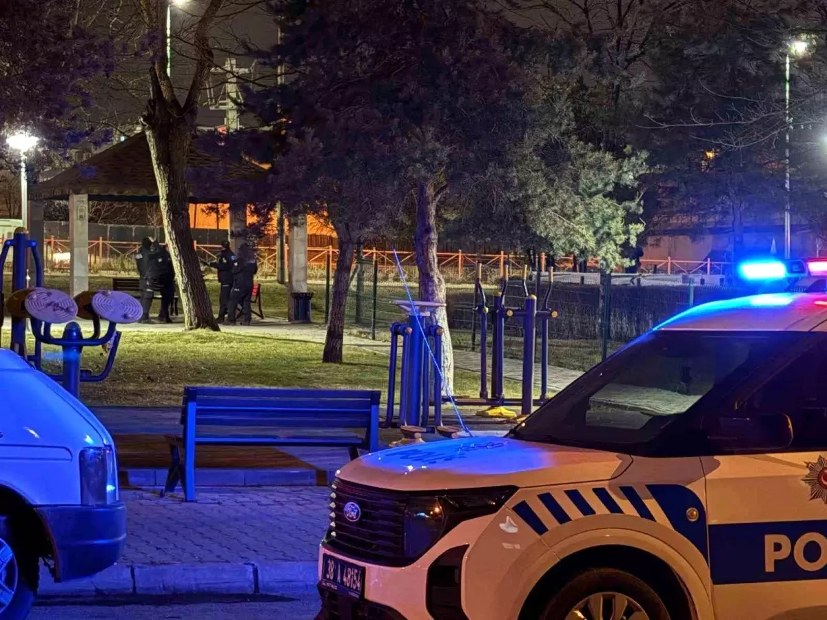 Kayseri'de Parkta Silahlı Kavga