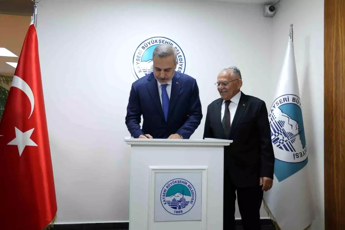 Dışişleri Bakanı Fidan Kayseri'de