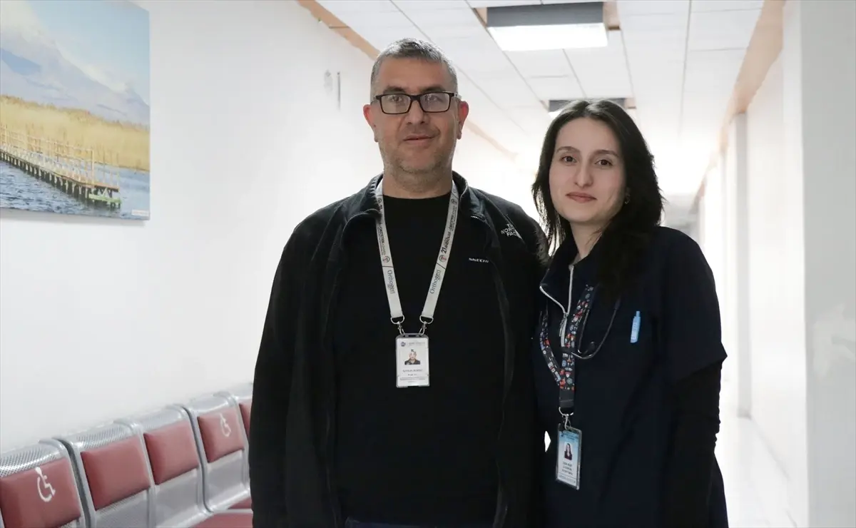 Doğduğu Doktorla Çalışmaya Başladı