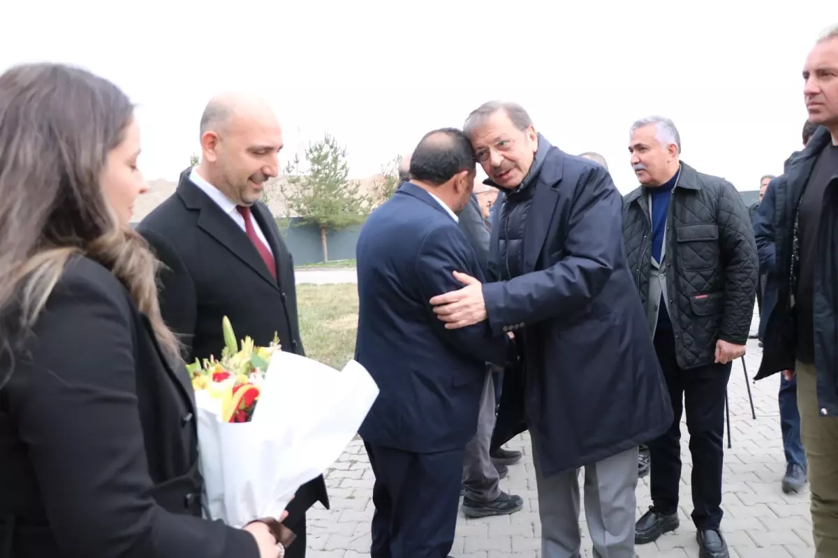 Hisarcıklıoğlu Kayseri'de AR-GE Merkezini Ziyaret Etti