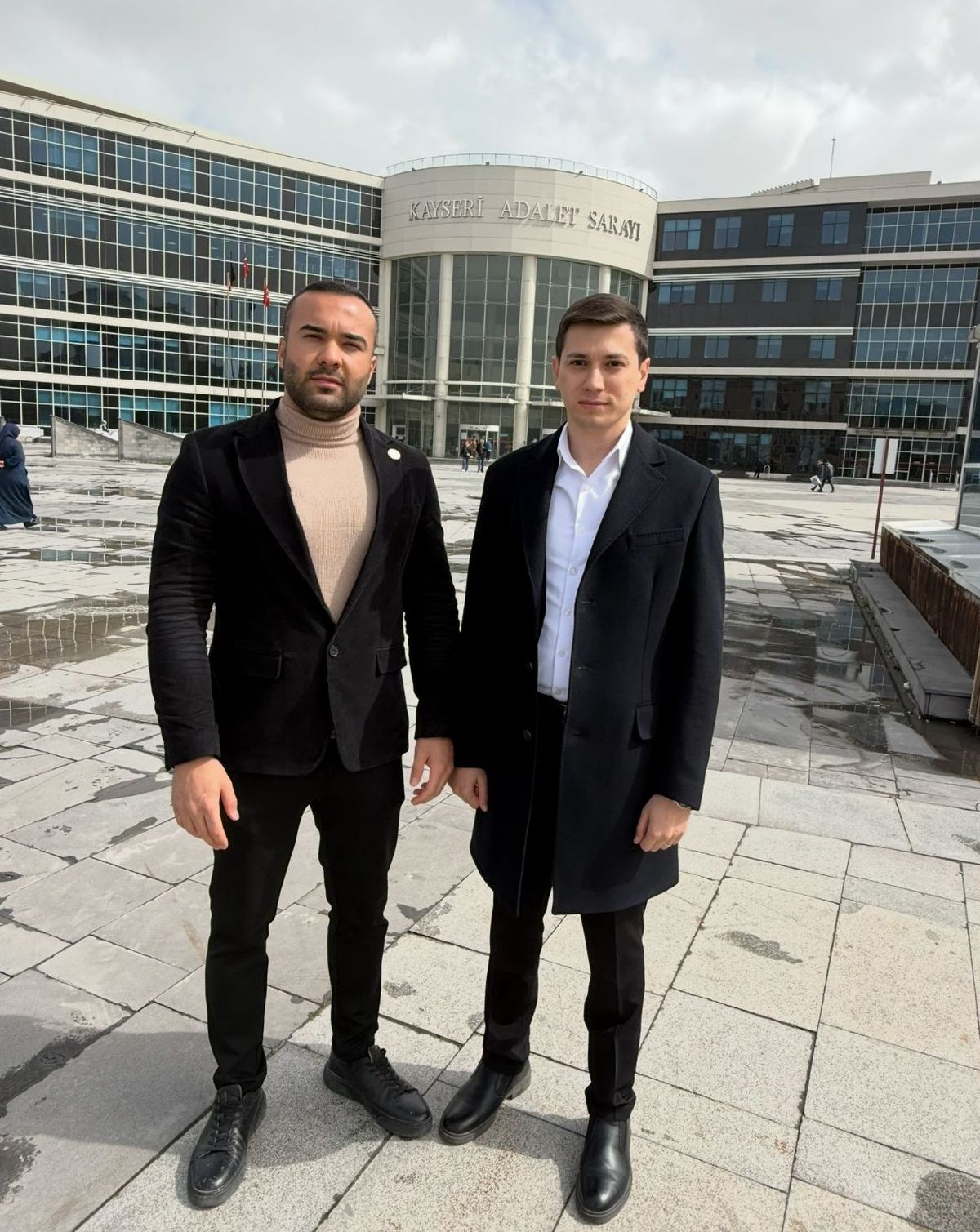 Hukukçunun tehditten ceza aldı