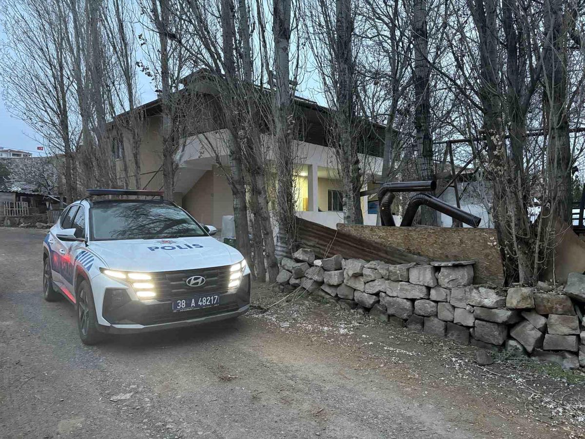 Kayseri'de Sobadan Sızan Gazdan 2 Kardeş Zehirlendi