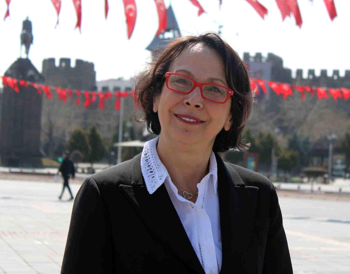 Kayseri Devlet Tiyatrosu'na İlgi Artıyor