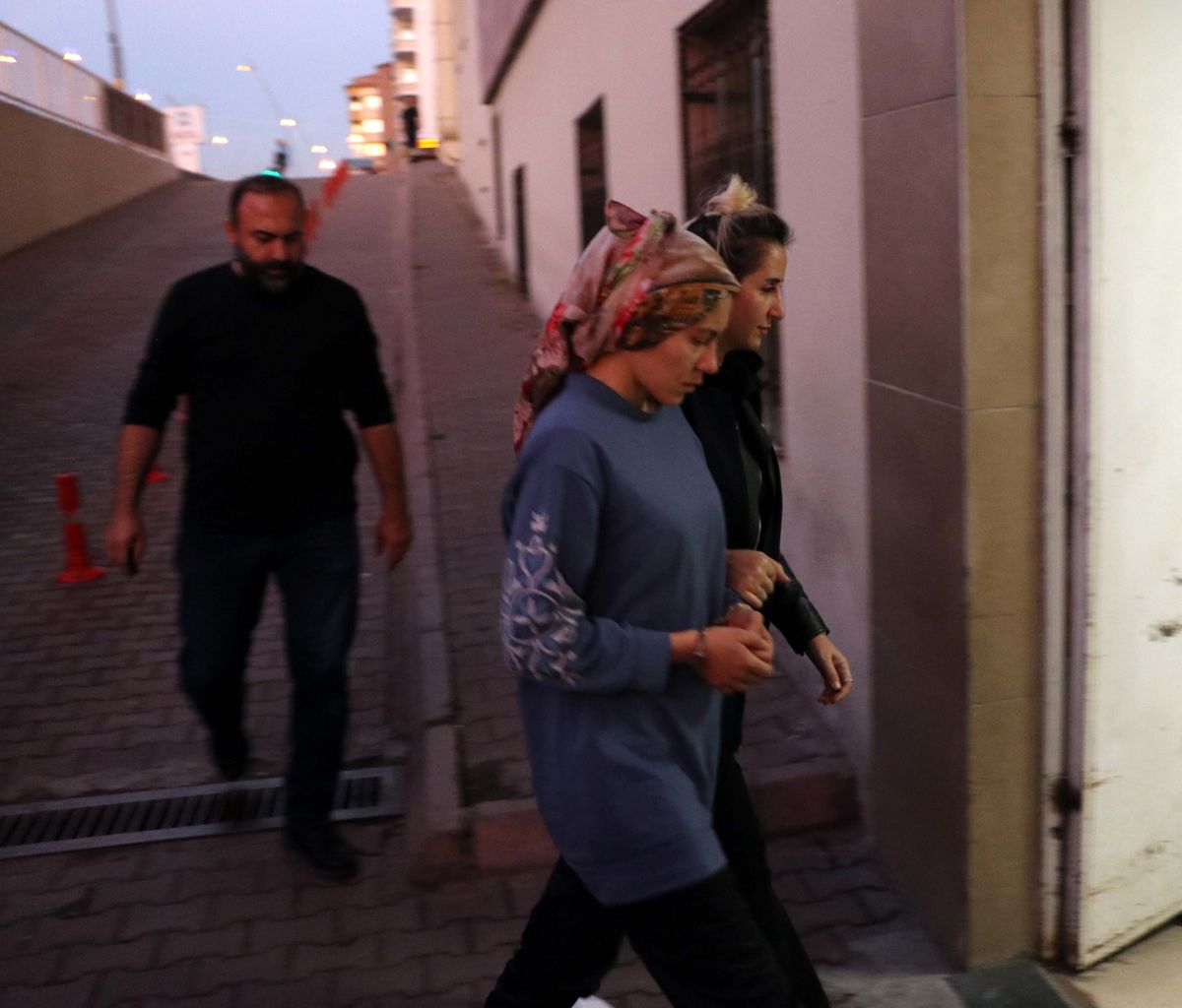 Kayseri'de Eşini Öldüren Kadına Ceza Bozuldu