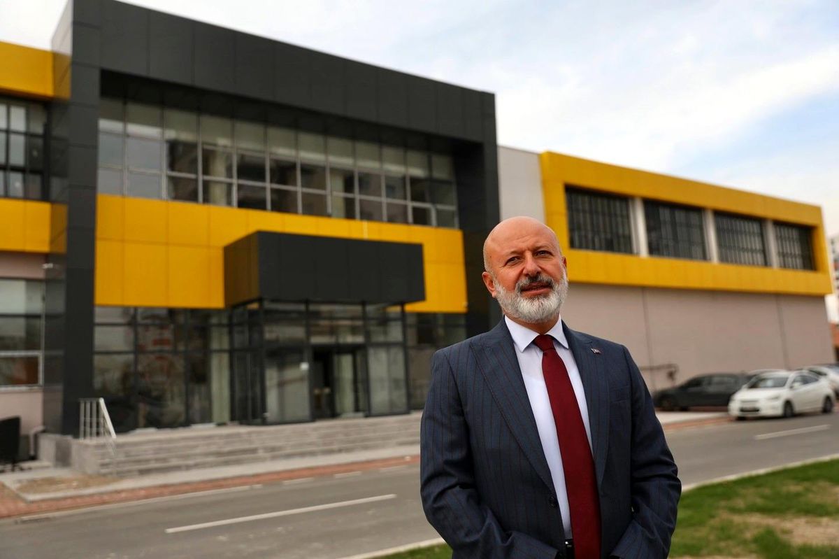 Başkan Çolakbayrakdar: 'Kayseri'ye değer katan modern bir sosyal tesisi daha kazandırdık'