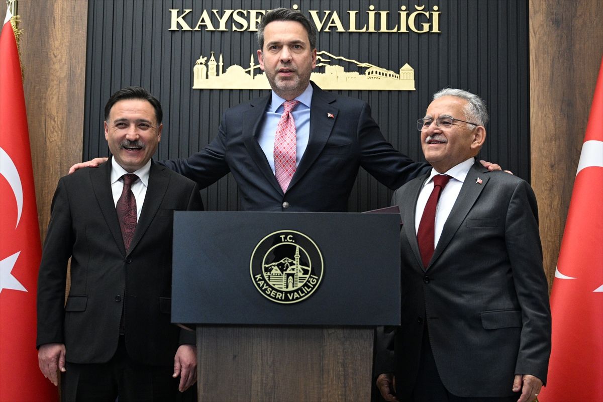 Bakan Bayraktar, Kayseri'de Türkiye'nin Enerji Vizyonu İstişare Toplantısı'nda konuştu Açıklaması